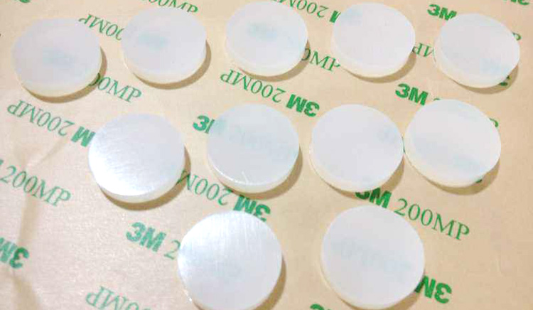 液態(tài)和固態(tài)硅膠做出來的產品有什么區(qū)別？